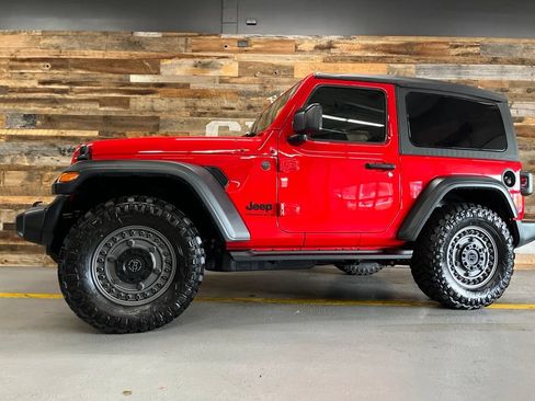 Used 2026 Jeep Wrangler Sport AWD/4WD image 18