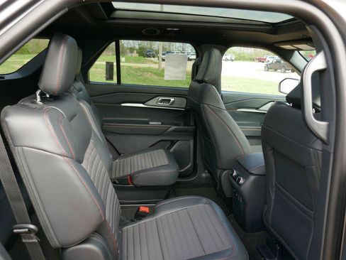 New 2026 Ford Explorer ST-Line AWD/4WD image 13