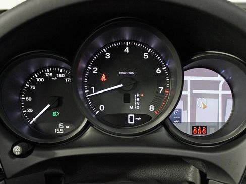 Used 2025 Porsche Macan image 21