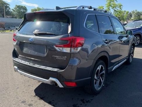 Used 2023 Subaru Forester Touring w/ Popular Package #2 AWD/4WD image 3