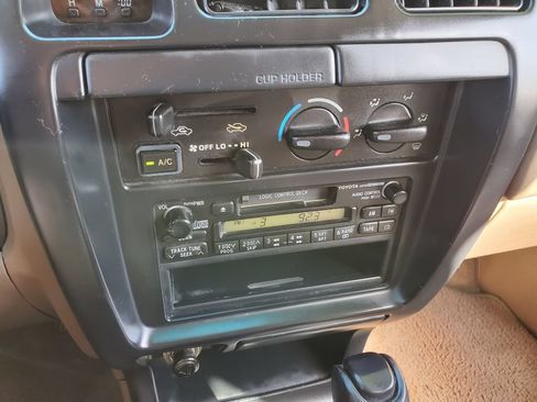 Used 1998 Toyota 4Runner SR5 AWD/4WD image 20