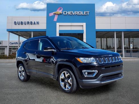 Used 2019 Jeep Compass Limited AWD/4WD image 3