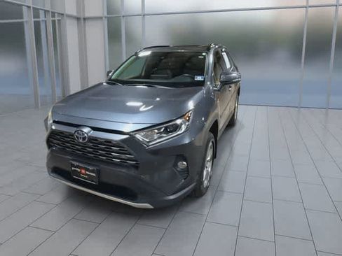 Used 2019 Toyota RAV4 Limited w/ Carpet Mat Package AWD/4WD image 2