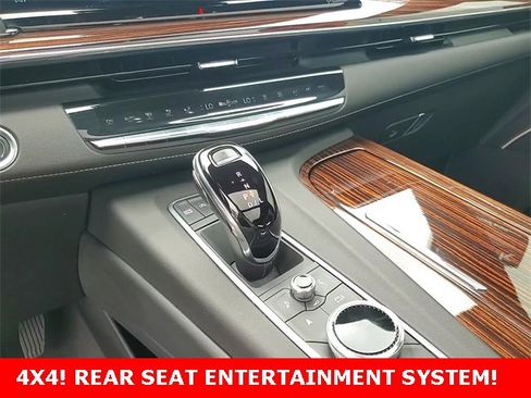 Certified 2021 Cadillac Escalade ESV Premium Luxury image 20