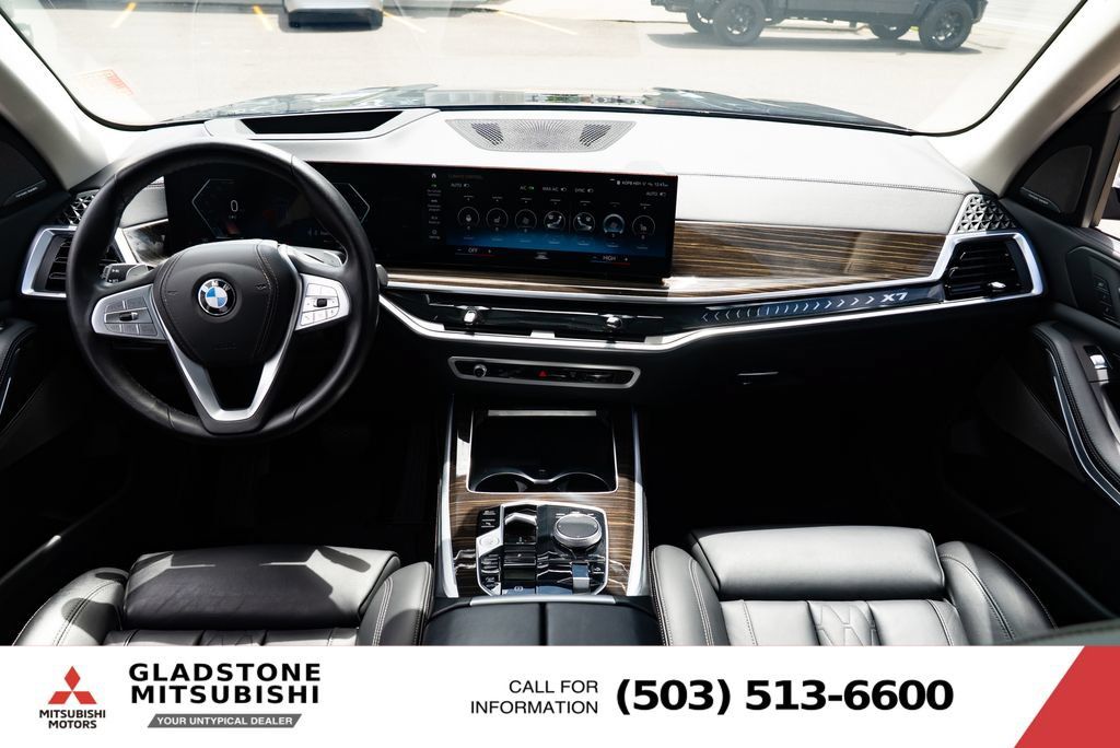 Used 2023 BMW X7 xDrive40i AWD/4WD image 10