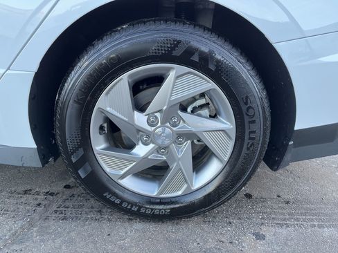 Certified 2025 Hyundai Sonata SE FWD image 10
