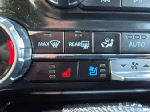 Certified 2023 Ford F150 Lariat image 27