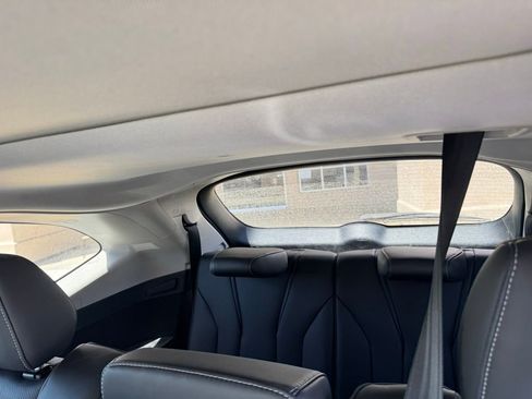 Used 2023 Acura MDX FWD w/ Technology Package image 13