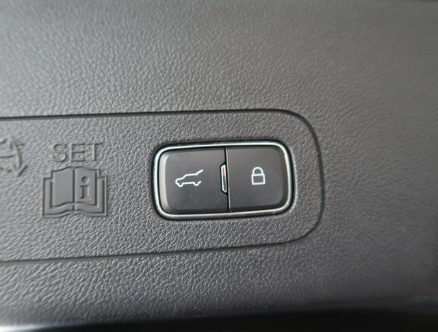 Used 2021 Lincoln Aviator AWD image 39
