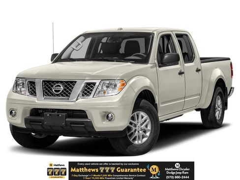 Used 2019 Nissan Frontier SV image 1