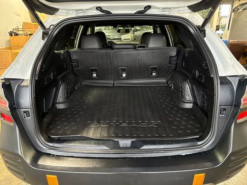 Used 2022 Subaru Outback Wilderness AWD/4WD image 9