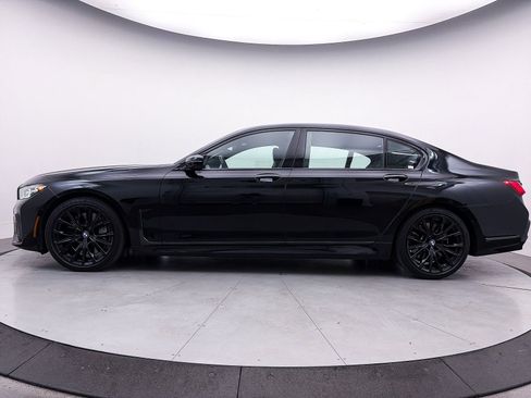 Used 2022 BMW 750i xDrive w/ Luxury Rear Seating Package image 43