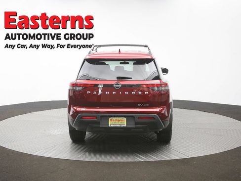 Used 2024 Nissan Pathfinder SV AWD/4WD image 38