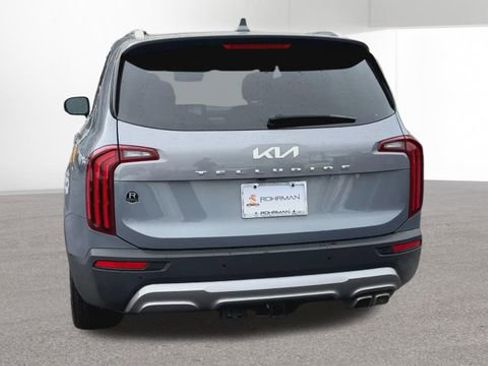 Used 2022 Kia Telluride EX w/ EX Premium Package FWD image 9