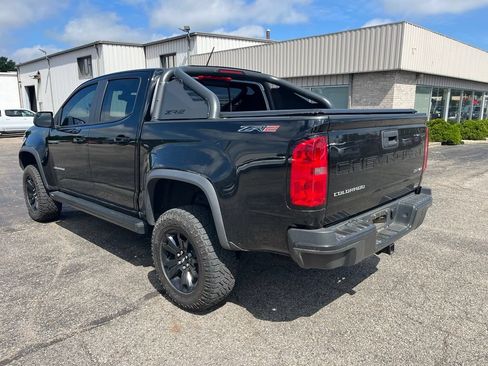 Used 2022 Chevrolet Colorado ZR2 w/ ZR2 Midnight Special Edition AWD/4WD image 5