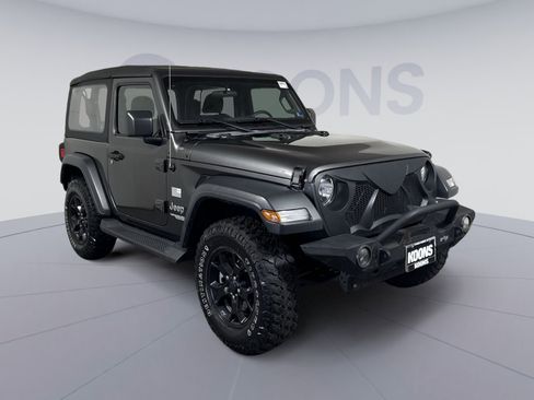 Used 2019 Jeep Wrangler Sport image 10