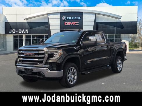 Used 2020 GMC Sierra 1500 SLE w/ SLE Value Package AWD/4WD image 1