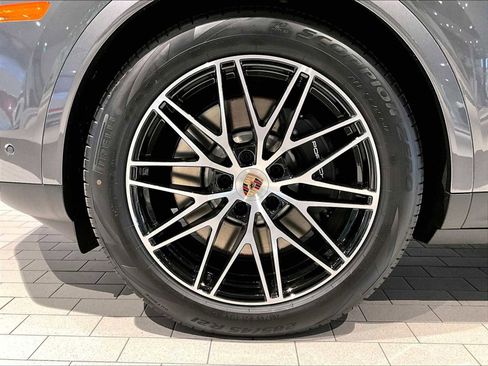 New 2026 Porsche Cayenne E-Hybrid image 11