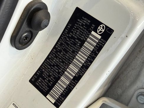 Certified 2024 Toyota Corolla SE FWD image 36
