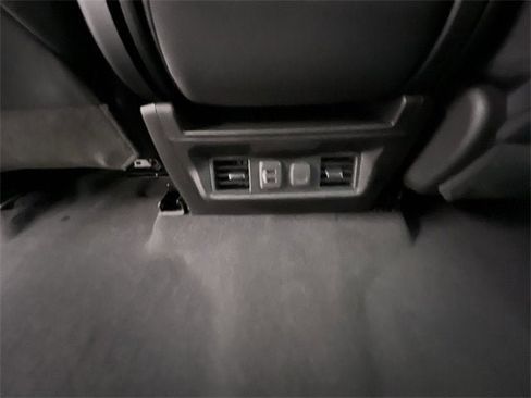 Used 2021 Chevrolet Silverado 1500 LT image 20