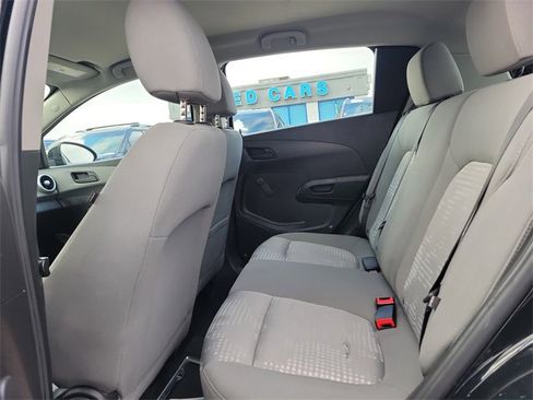 Used 2020 Chevrolet Sonic LT image 14