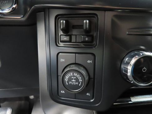 Used 2025 Ford F150 Lariat w/ Equipment Group 501A Mid image 66