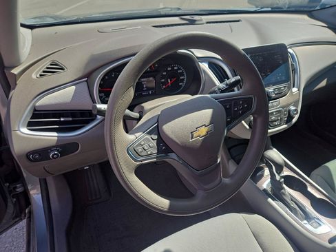 Used 2024 Chevrolet Malibu LS FWD image 10