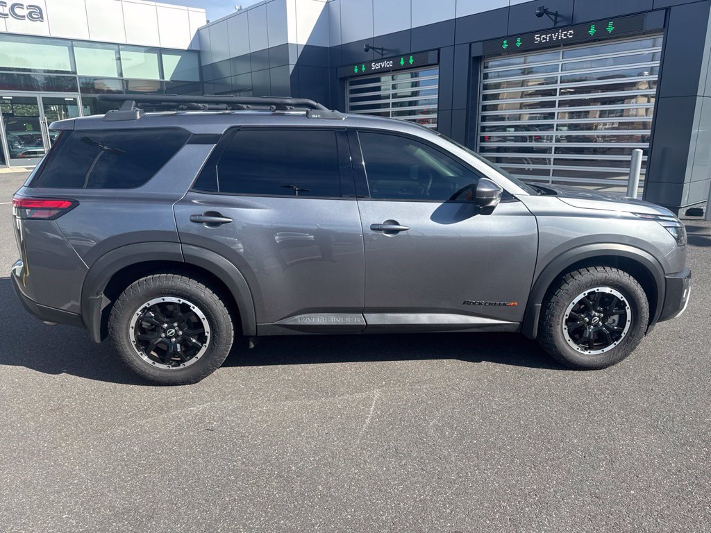 Used 2025 Nissan Pathfinder Rock Creek AWD/4WD image 9