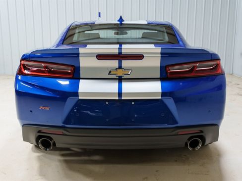 Used 2017 Chevrolet Camaro LT RWD image 6