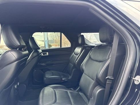 Used 2020 Ford Explorer ST image 11