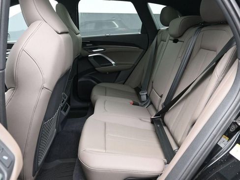New 2025 Audi Q5 Premium Plus image 9