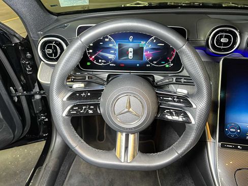 Used 2023 Mercedes-Benz C 300 4MATIC Sedan image 32