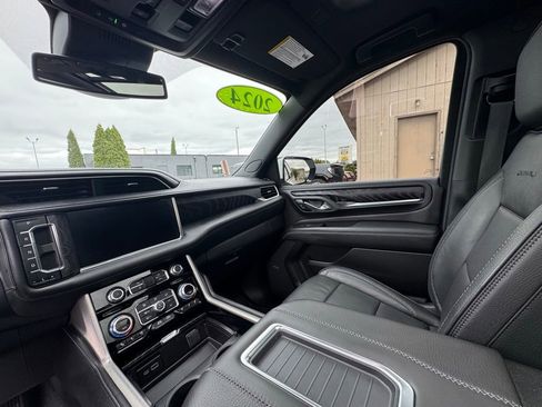 Used 2024 GMC Yukon Denali w/ Max Trailering Package AWD/4WD image 21