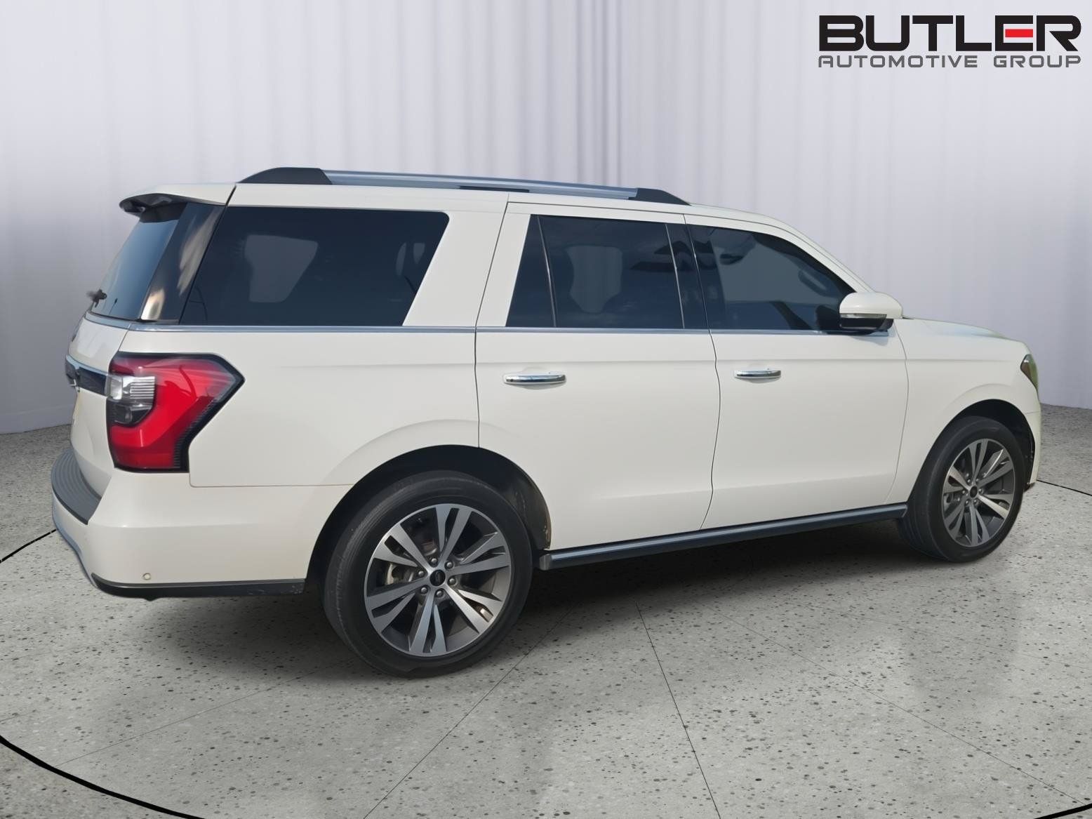 Used 2021 Ford Expedition Limited RWD image 3
