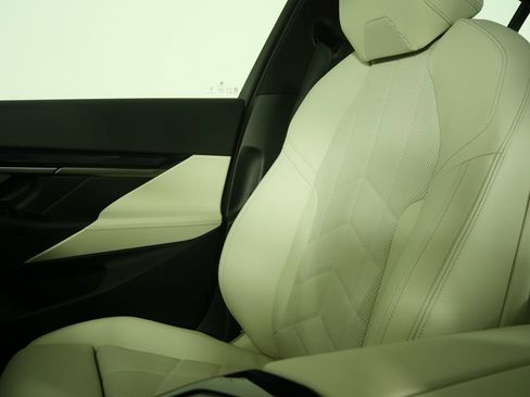 New 2026 BMW i5 eDrive40 w/ M Sport Package image 22