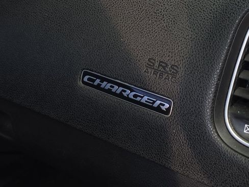 Used 2017 Dodge Charger R/T Scat Pack w/ Technology Group RWD image 26