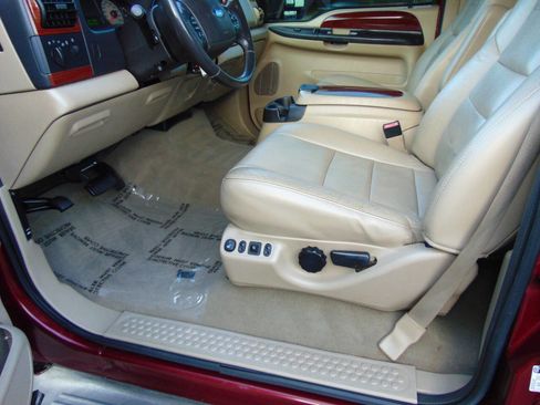 Used 2005 Ford F250 Lariat image 5