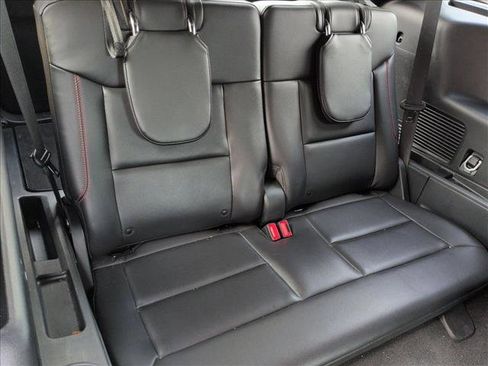 Used 2024 Ford Explorer ST-Line w/ Class IV Trailer Tow Package image 21