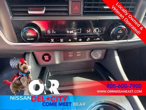 Used 2024 Nissan Rogue SV FWD image 24