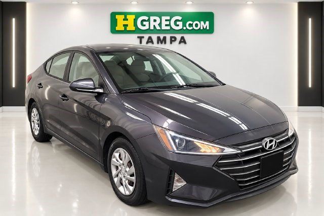 Used 2020 Hyundai Elantra SE FWD image 4