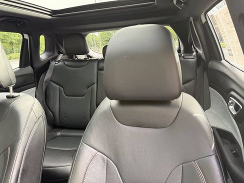 Used 2023 Jeep Compass Latitude w/ Sun and Sound Group AWD/4WD image 25