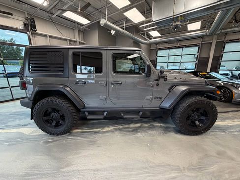 Used 2021 Jeep Wrangler Unlimited Sport AWD/4WD image 28
