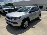 Used 2024 Jeep Compass Sport image 4