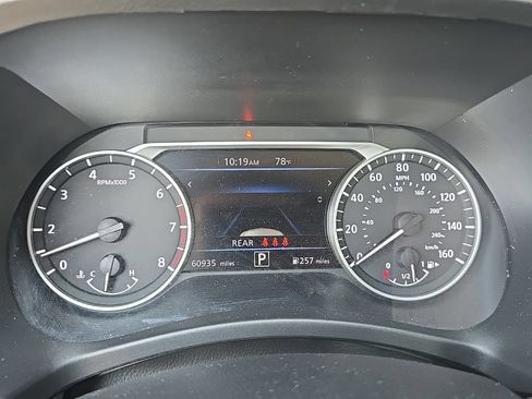 Used 2024 Nissan Sentra SV FWD image 5