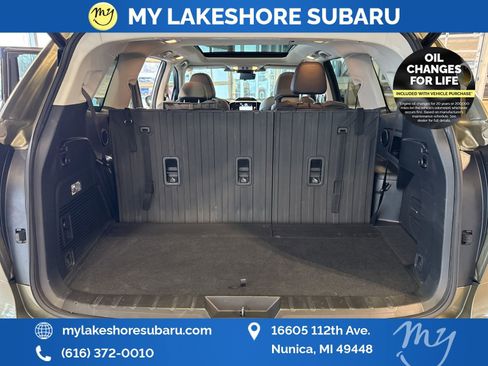 Used 2024 Subaru Ascent Touring AWD/4WD image 28