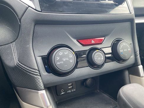 Used 2020 Subaru Forester Premium image 11