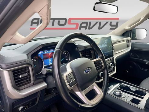 Used 2022 Ford Expedition Max XLT RWD image 9