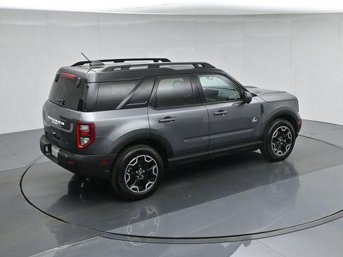 Certified 2025 Ford Bronco Sport Outer Banks w/ Outer Banks Tech Package+ AWD/4WD image 43