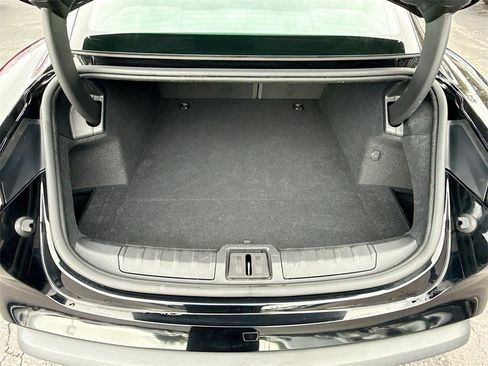 Used 2021 Porsche Taycan image 30