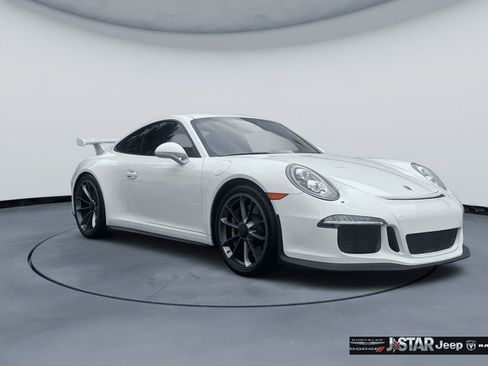 Used 2015 Porsche 911 GT3 w/ Sound Package Plus RWD image 3